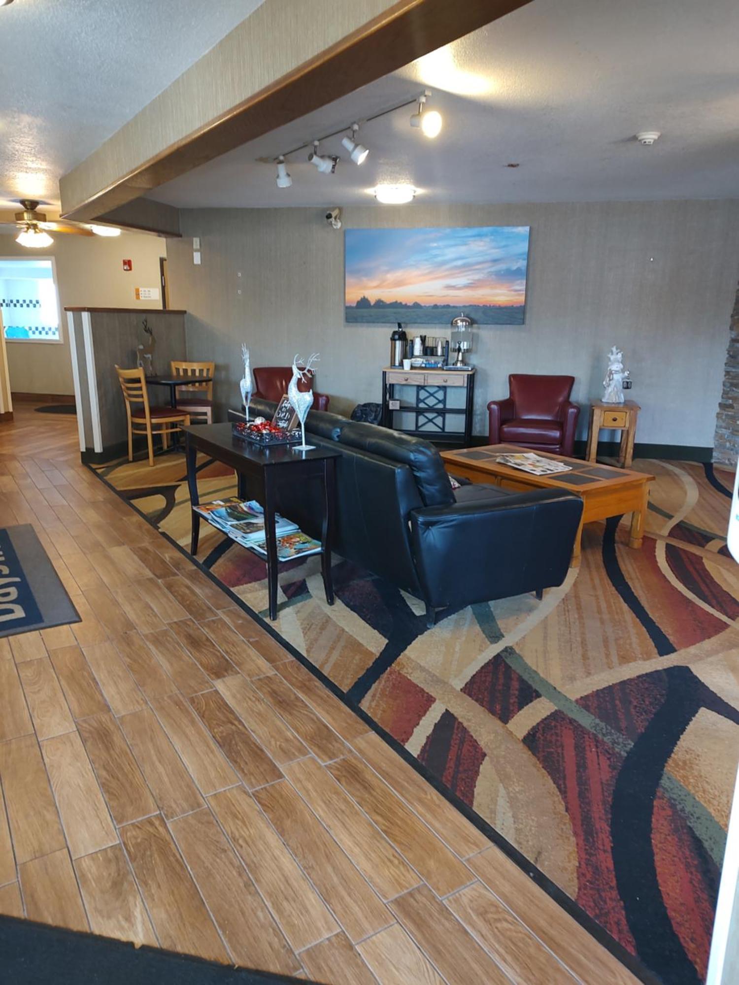 Days Inn & Suites By Wyndham Fargo 19Th Ave/Airport Dome Bagian luar foto